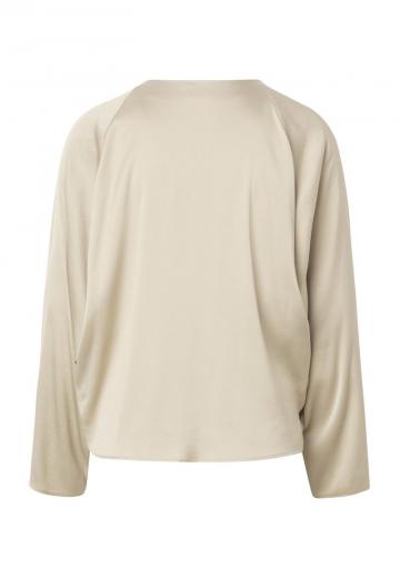 Атласная блузка