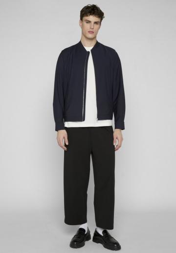 Куртка бомбер