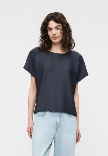 Атласная блузка