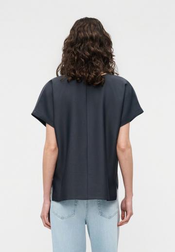 Атласная блузка