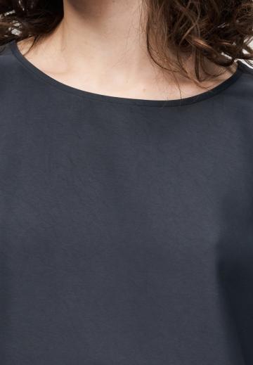 Атласная блузка