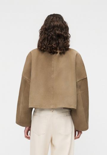 Короткая куртка