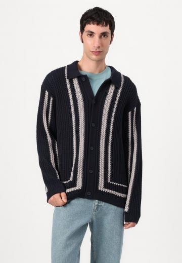 Вязаная кофта