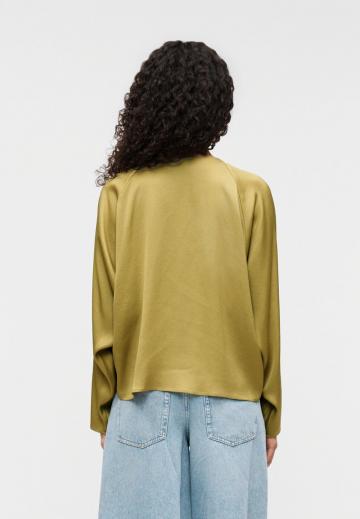 Атласная блузка