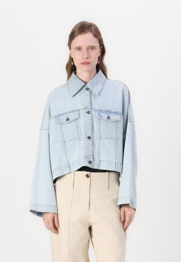 Короткая куртка