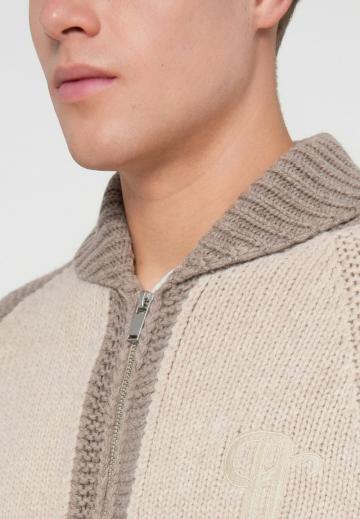 Вязаная кофта