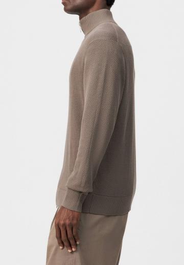 Вязаная кофта