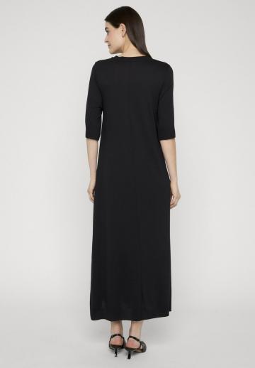 Вязаное платье