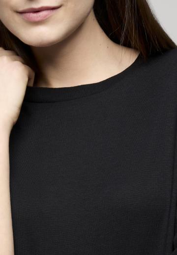 Вязаное платье