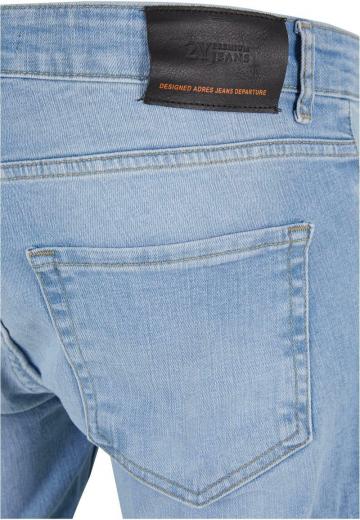 Узкие джинсы