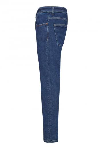 Узкие джинсы