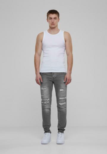 Узкие джинсы