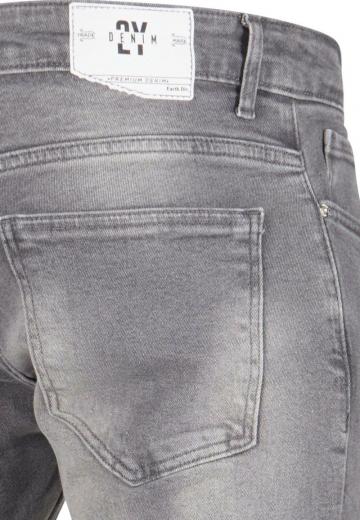 Узкие джинсы