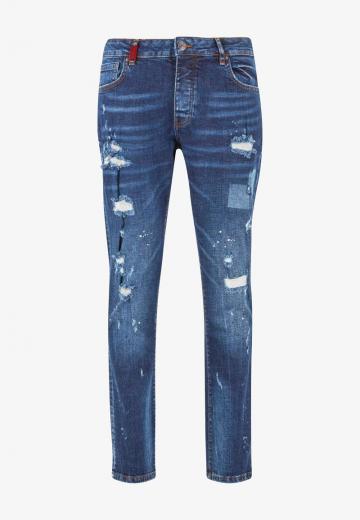 Прямые джинсы