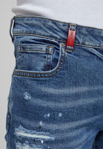 Прямые джинсы