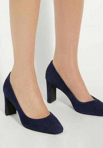 Туфли на высоком каблуке