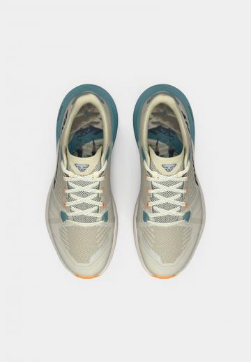 Беговые кроссовки