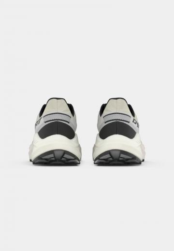 Беговые кроссовки