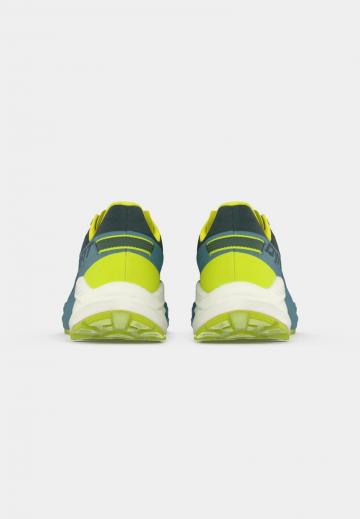 Беговые кроссовки