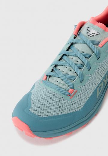 Беговые кроссовки