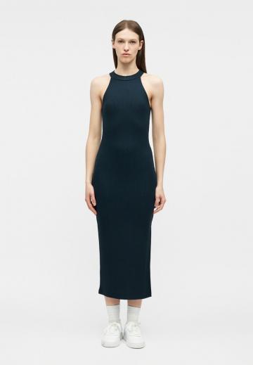 Вязаное платье