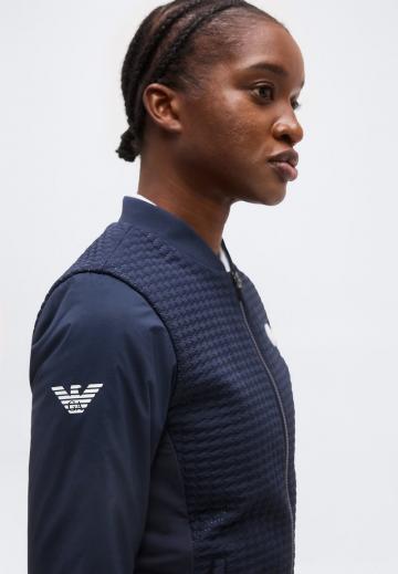 Спортивная куртка