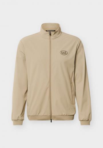 Спортивная куртка