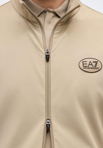 Спортивная куртка