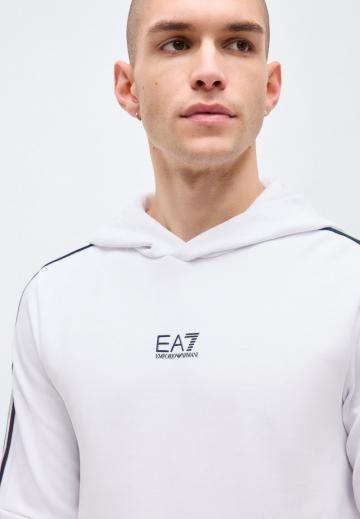 Спортивная кофта