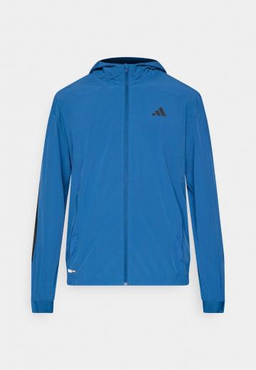 Спортивная куртка