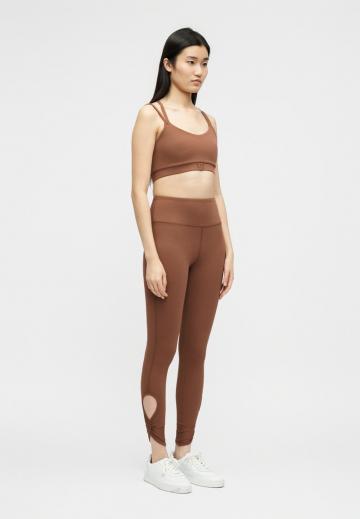 Топ на бретельках