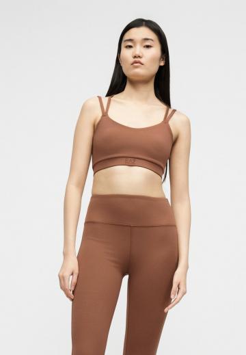 Топ на бретельках