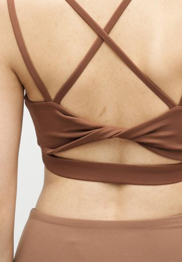 Топ на бретельках