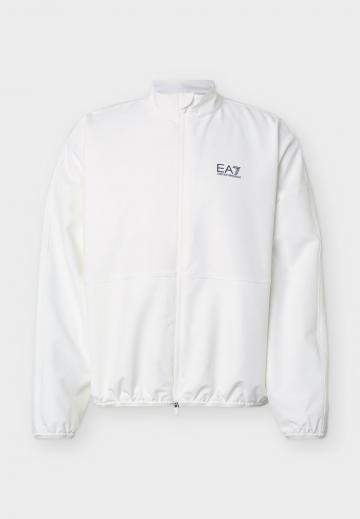 Спортивная куртка