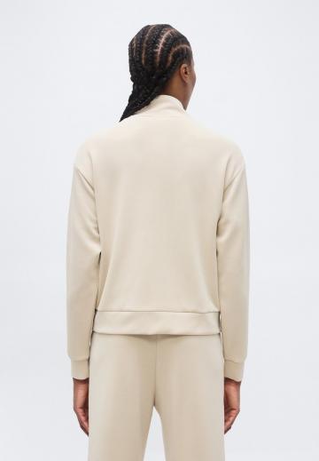 Спортивная толстовка