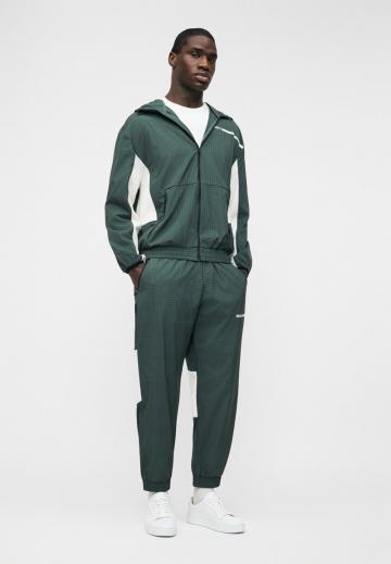 Спортивные штаны