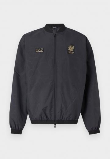 Куртка бомбер