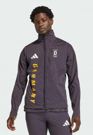 Спортивная куртка