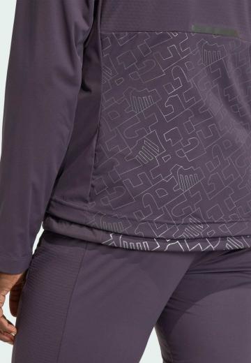 Спортивная куртка