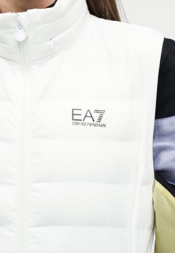 Пуховой жилет