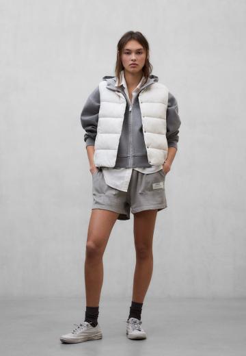 Пуховой жилет