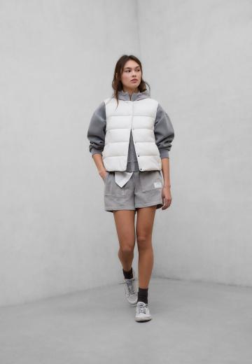 Пуховой жилет