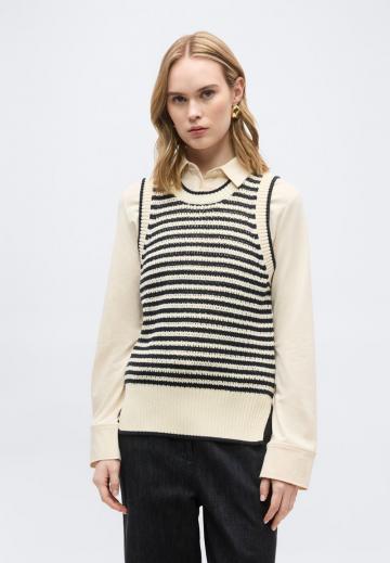 Пуловер без рукавов