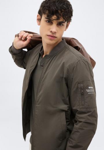 Куртка бомбер
