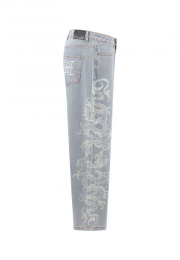 Прямые джинсы