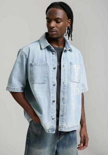 Джинсовая куртка