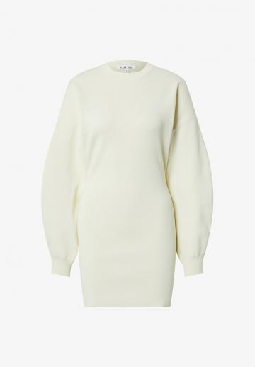 Вязаное платье