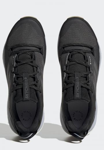 Походные ботинки