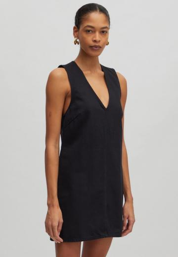 Короткое платье