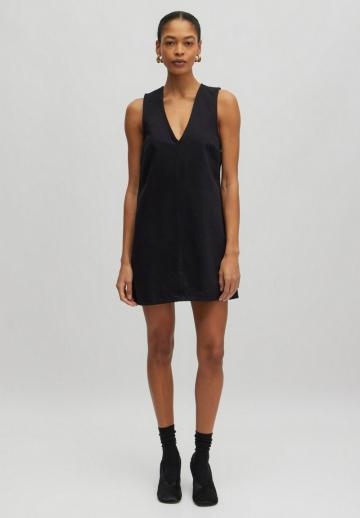 Короткое платье